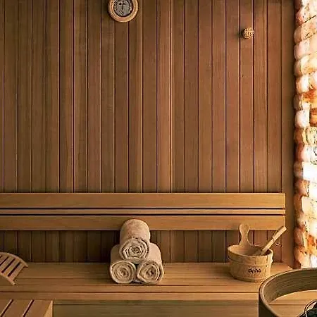 Romantic & 4* فندق 4*