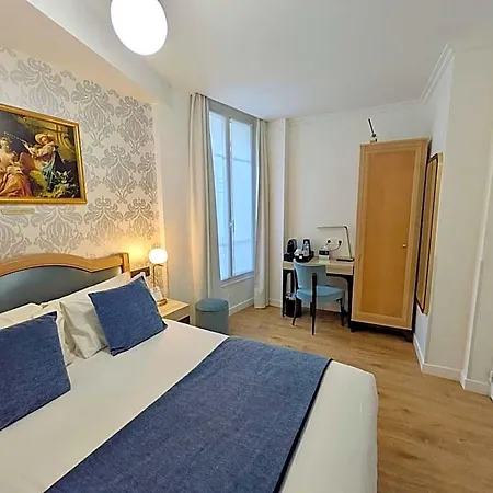Romantic & 4* 4*
